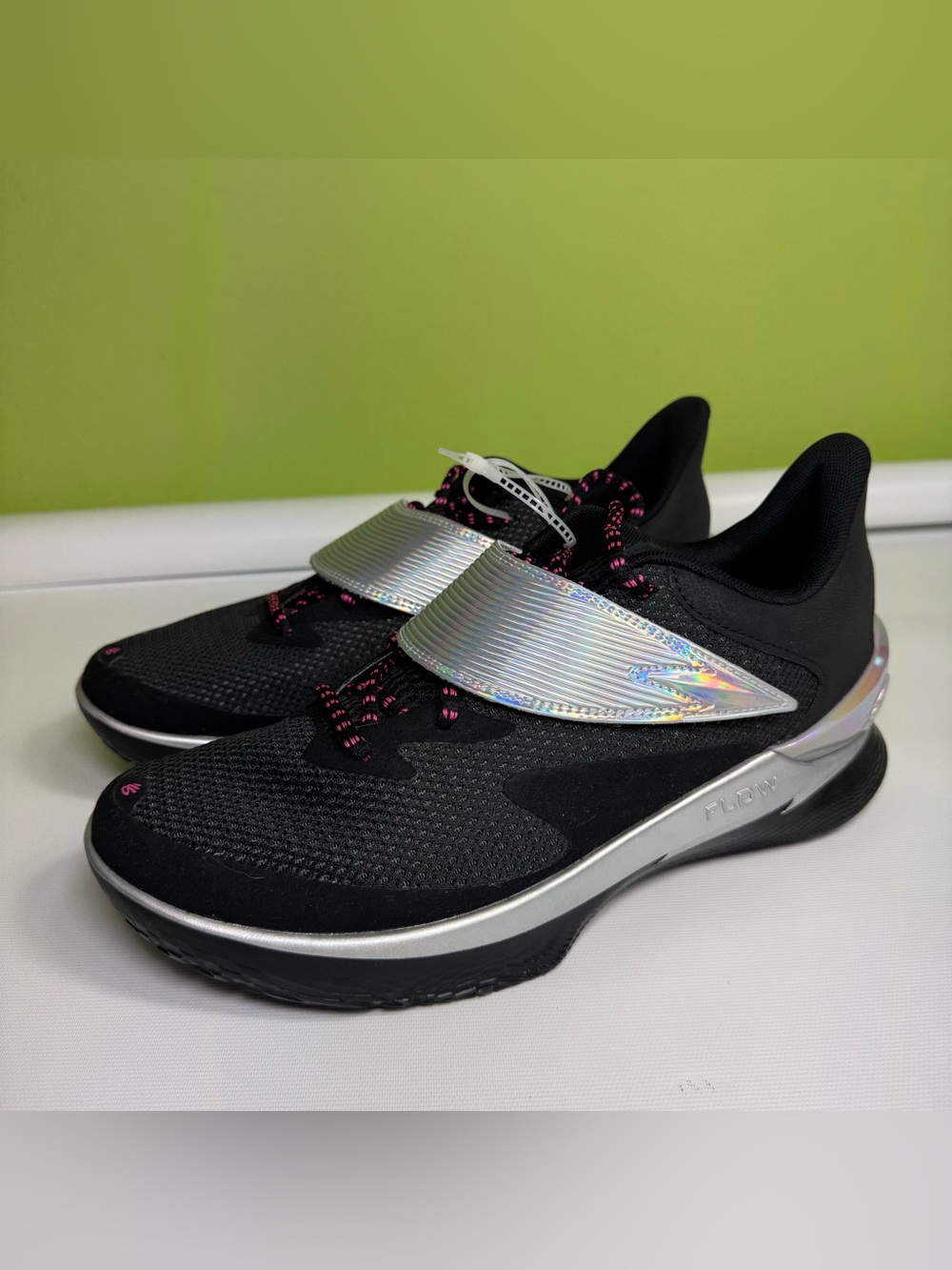 Under Armour Curry Fox 1 Gamer Basketball Shoes Black Silver Pink Size 10.5 new